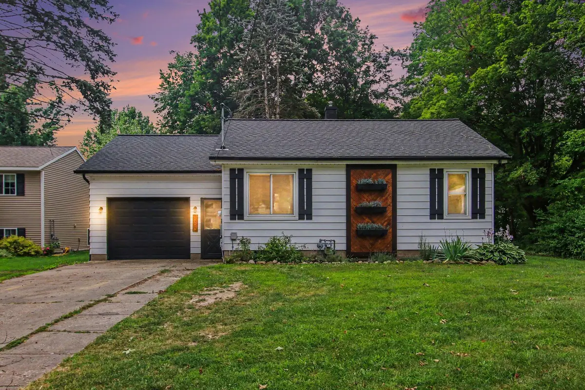 350 E Superior Street, Wayland, MI 49348 - #1