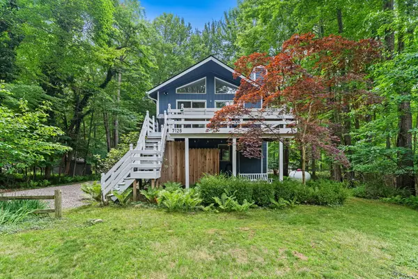 7126 Ridgeway Street, Fennville, MI 49408