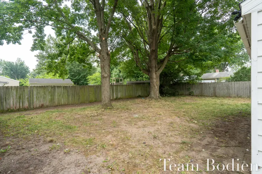 5526 Bedford Street, Portage, MI 49002 - #2