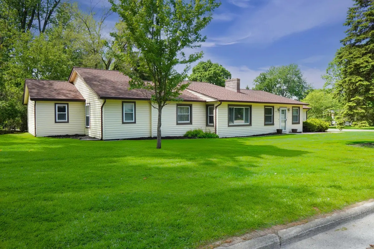 1322 Desiax Avenue, Bloomfield, MI 48302 - #1