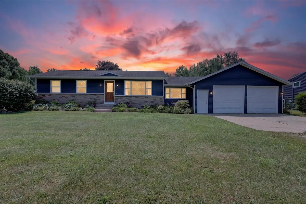 4356 E Y Avenue, Vicksburg, MI 49097 - #1