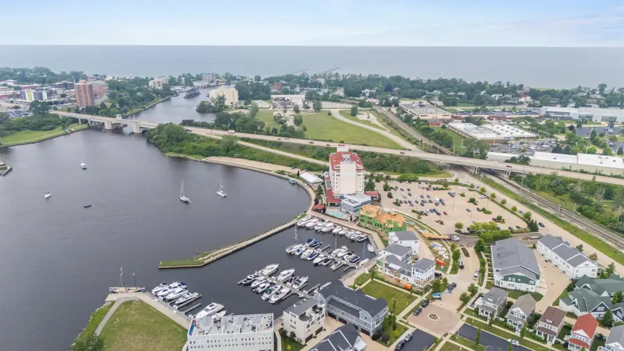 844 Sailors Way, Saint Joseph, MI 49085 - #2