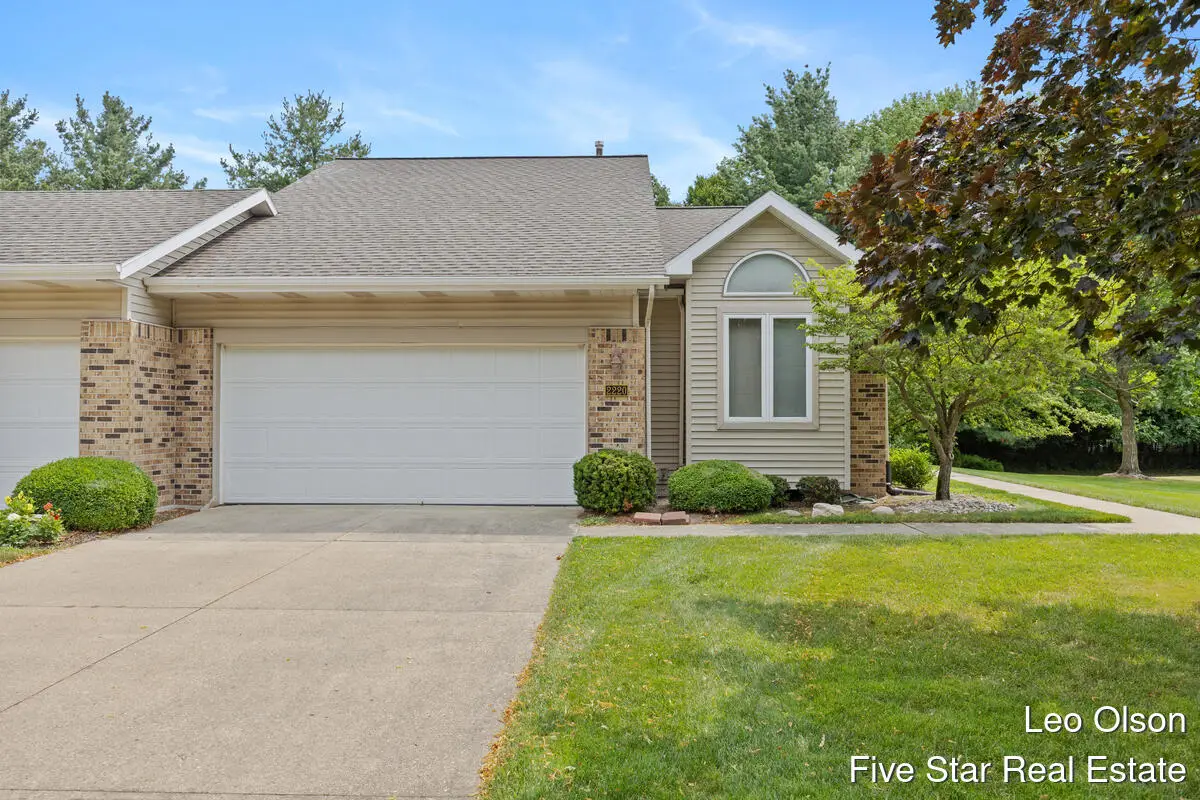 2220 Meadowglen Drive Ne #7, Grand Rapids, MI 49505 - #1