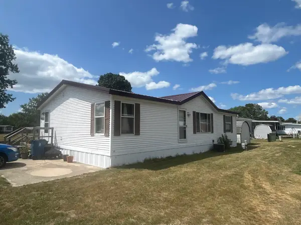1219 Royal Drive, Fremont, MI 49412