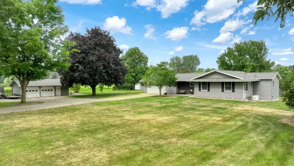 755 S Smith Road, Eaton Rapids, MI 48827