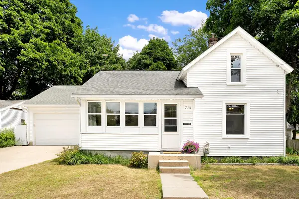 716 Pleasant Street, Belding, MI 48809