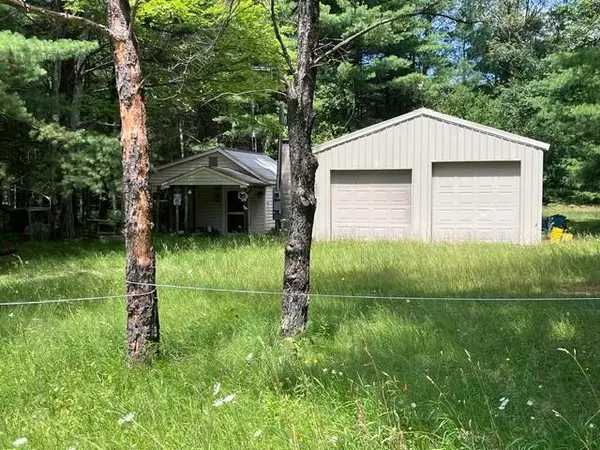 8858 E Manales Road, Branch, MI 49402