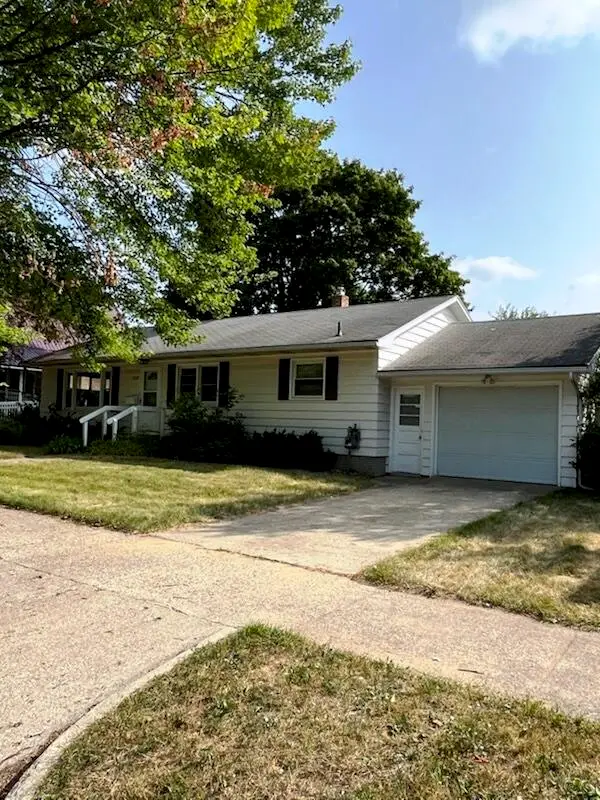 222 N 3rd Avenue, Big Rapids, MI 49307 - #2