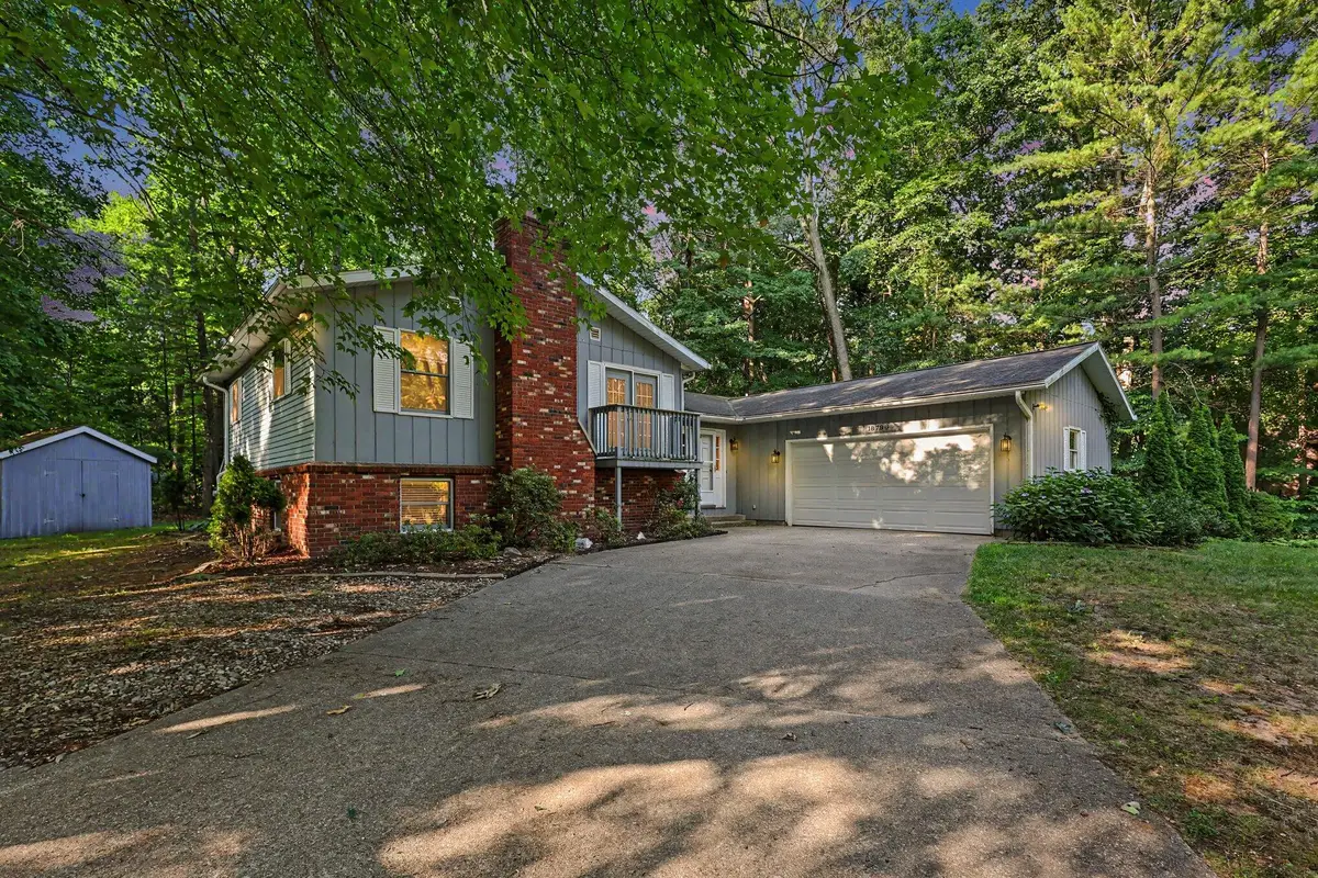 18796 N Fruitport Road, Spring Lake, MI 49456 - #1