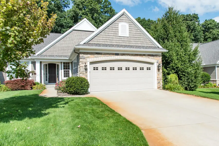 8904 Oakland Hills Circle, Portage, MI 49024 - #2