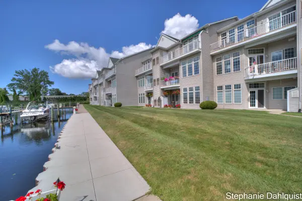 2411 Lake Avenue #33, Muskegon, MI 49445