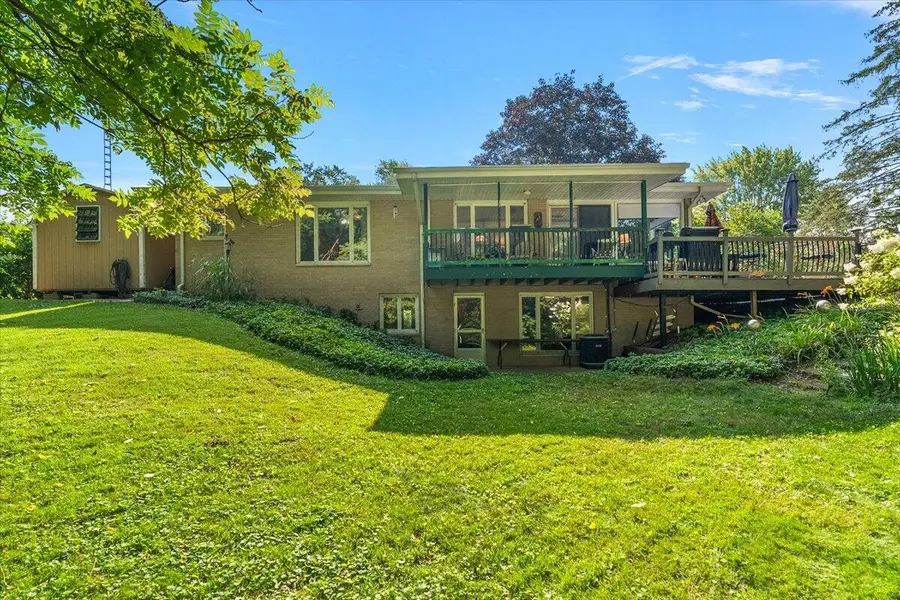 5236 Wilshire Terrace, Saint Joseph, MI 49085 - #3