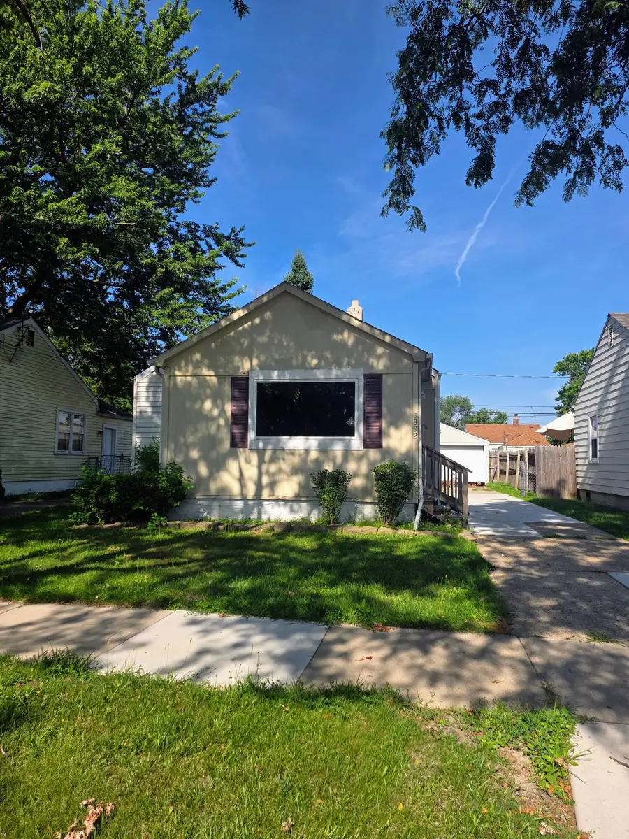 3892 18th Street, Wyandotte, MI 48192 - #2