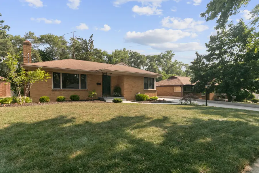 1701 8th Street Nw, Grand Rapids, MI 49504 - #2