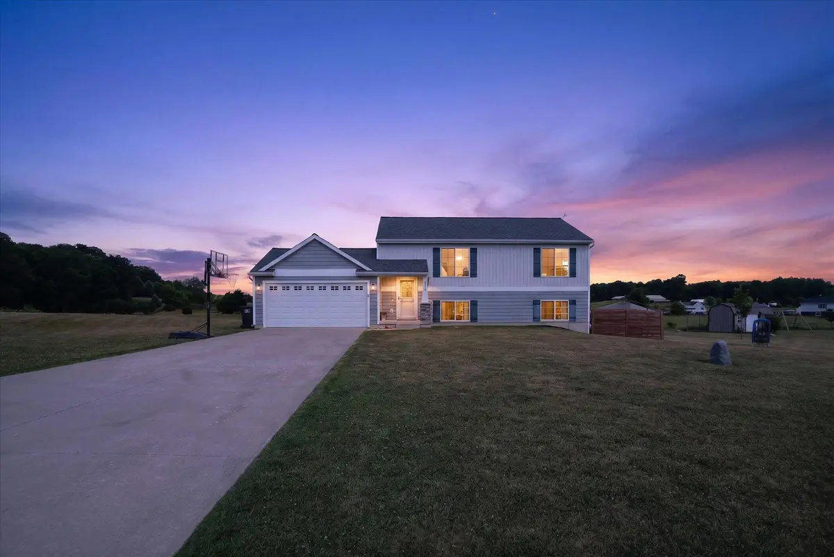 2864 Fawn Cove Avenue, Middleville, MI 49333 - #1
