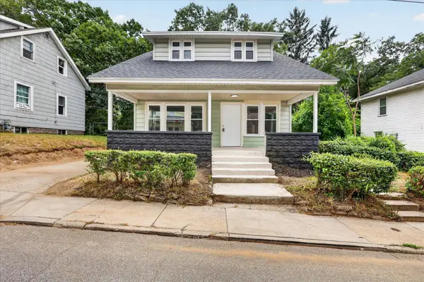 668 Alexander Street Se, Grand Rapids, MI 49507