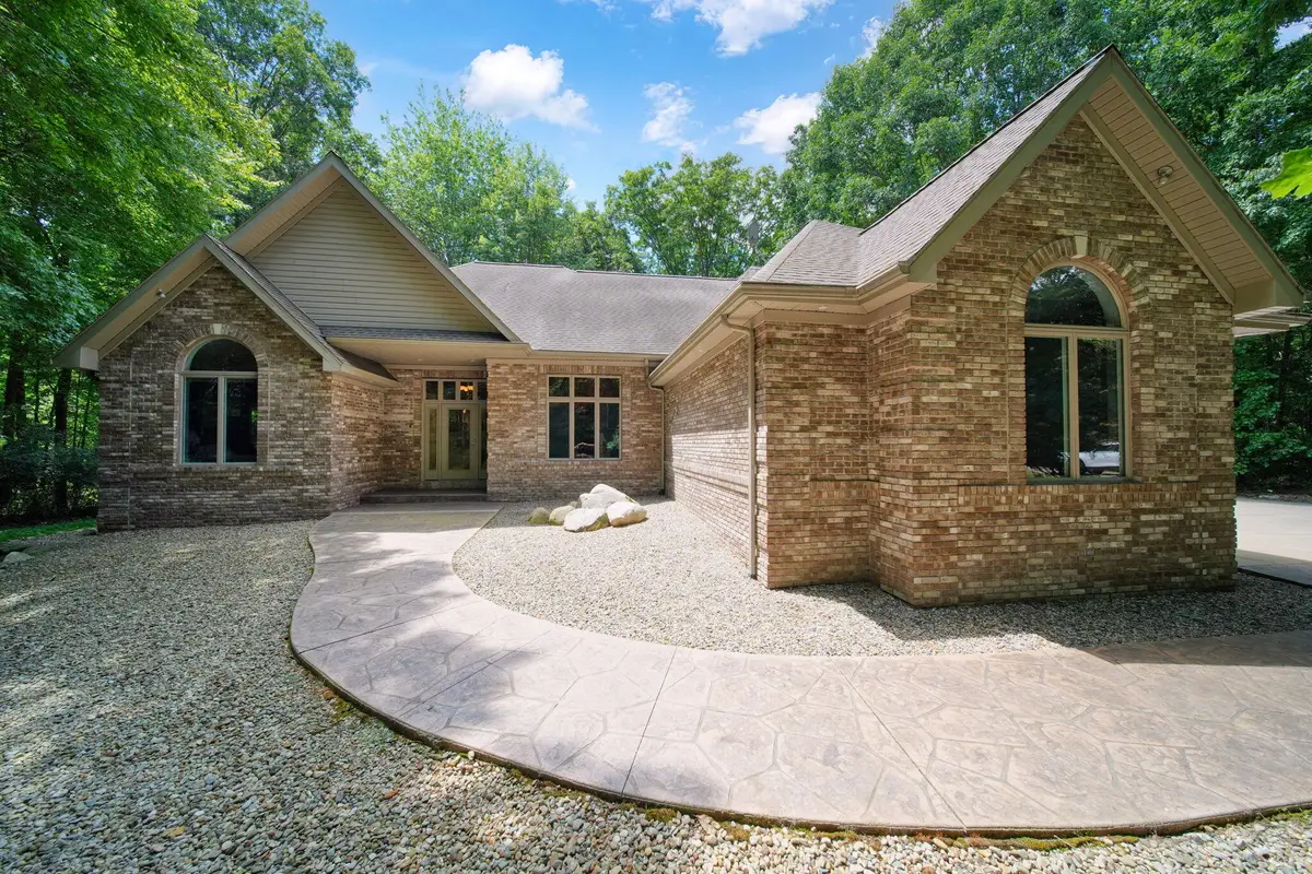 2500 Reynolds Road, Jackson, MI 49201 - #1