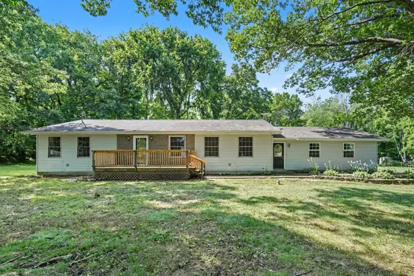 27911 Gideon Street, Dowagiac, MI 49047