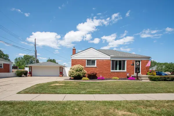 22225 Love Street, Saint Clair Shores, MI 48082