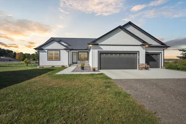 2434 S Cochran Road, Charlotte, MI 48813