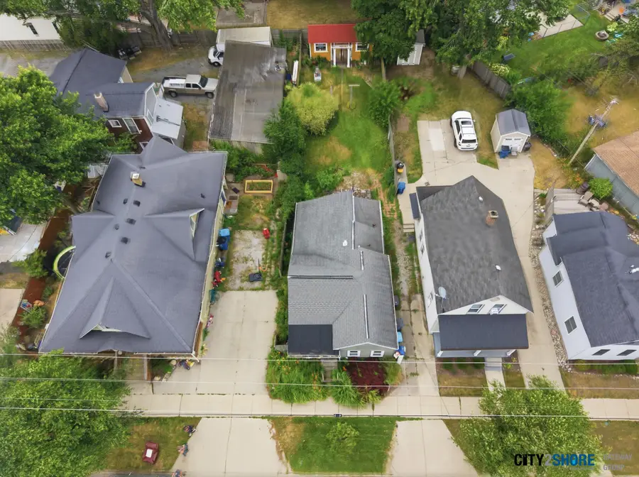 413 N 6th Street, Grand Haven, MI 49417 - #3