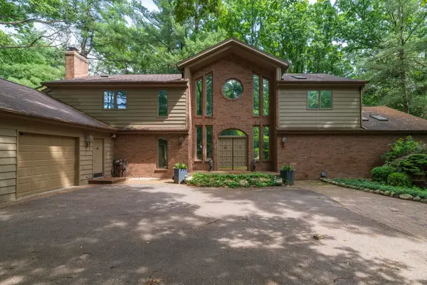 7129 Lakeridge Place, Kalamazoo, MI 49009