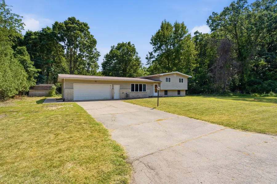 2580 Locust Lane, Stevensville, MI 49127 - #2