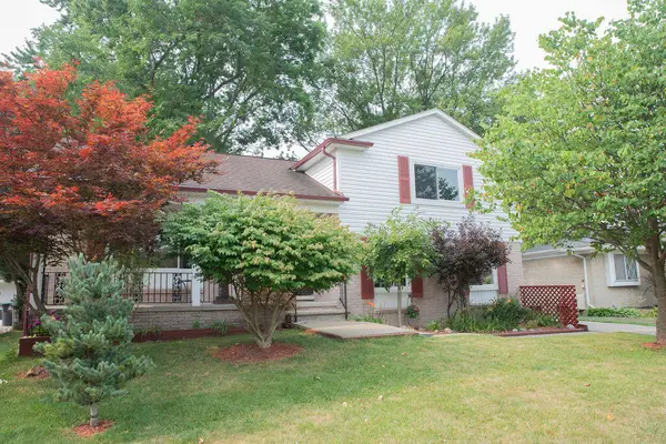 26177 Kinyon Street, Taylor, MI 48180