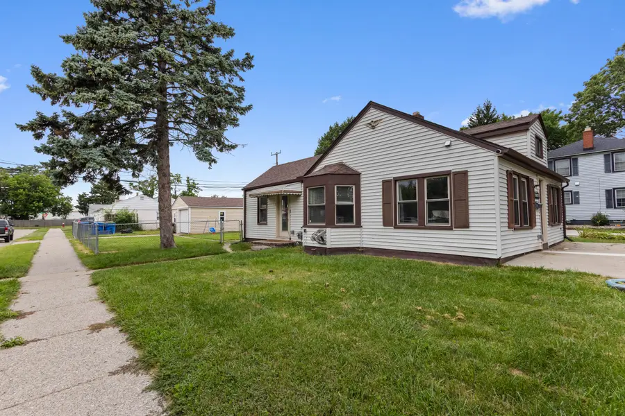 20875 Elroy Avenue, Warren, MI 48089 - #3
