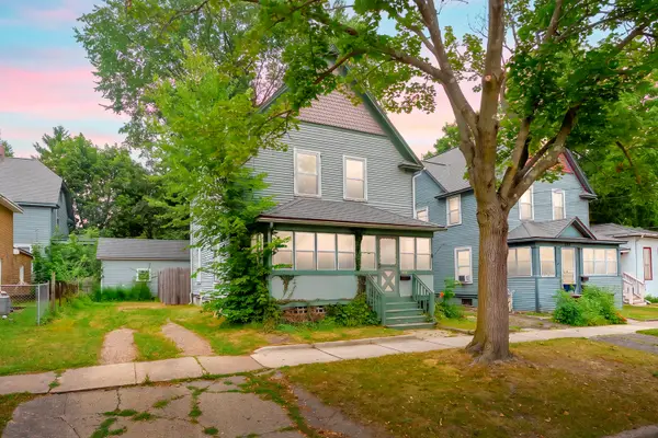1318 Oak Street, Kalamazoo, MI 49008