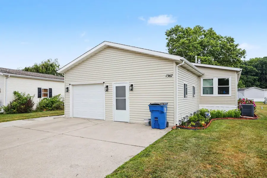 1367 John Ross Drive, Kalamazoo, MI 49009 - #3