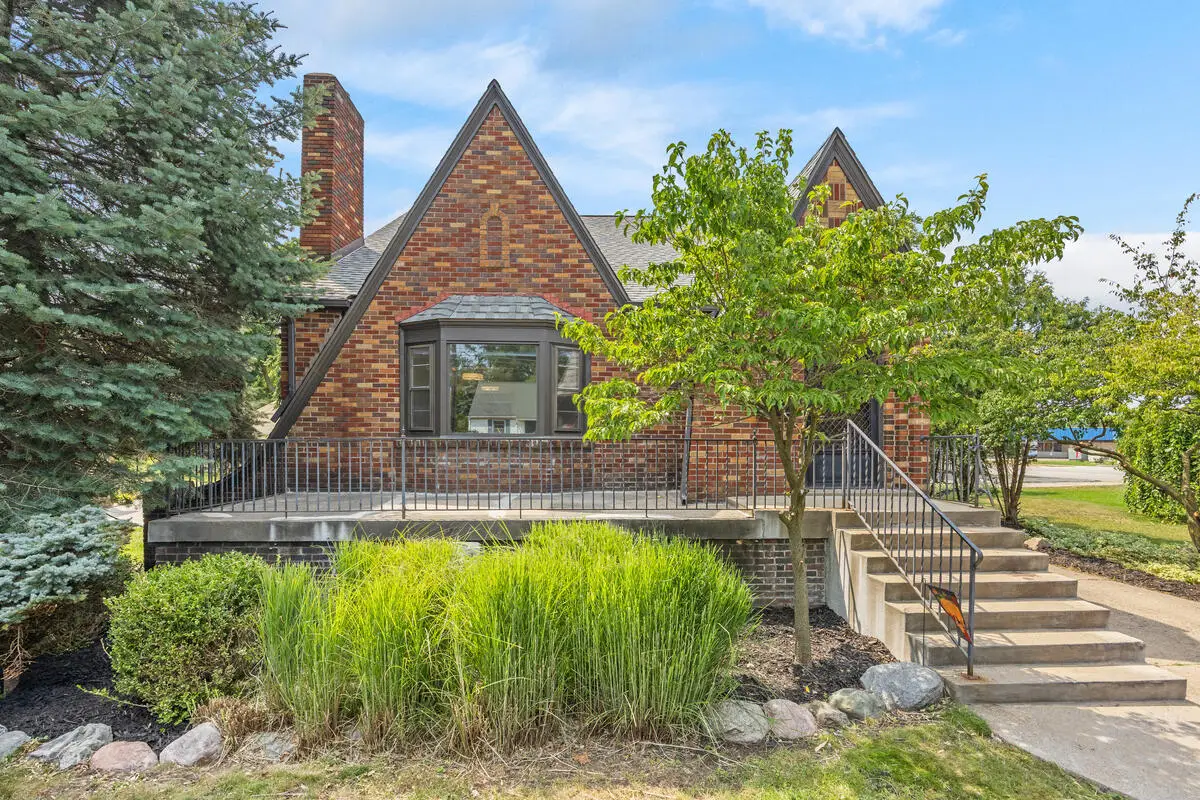 349 Baynton Avenue Ne, Grand Rapids, MI 49503 - #1