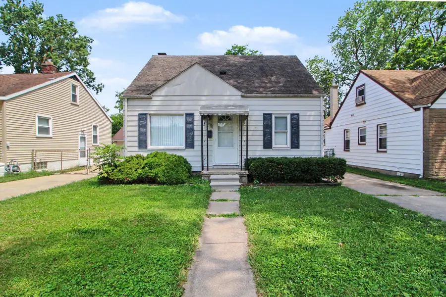 4959 Weddel Street, Dearborn Heights, MI 48125 - #2