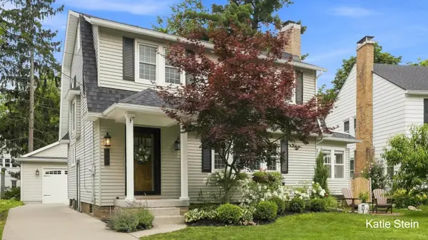 903 Orchard Avenue Se, East Grand Rapids, MI 49506
