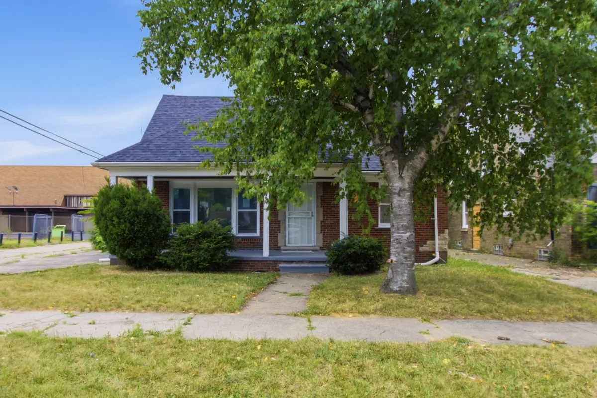 18990 Hamburg Street, Detroit, MI 48205 - #1