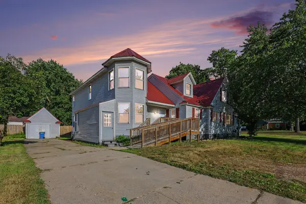 631 3 Mile Road Ne, Grand Rapids, MI 49505