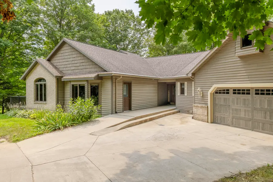 8047 Kraft Avenue Se, Caledonia, MI 49316 - #3