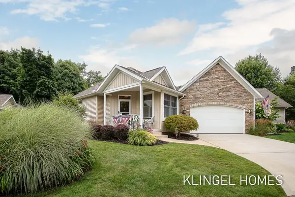 16260 Woodvale Boulevard #34, Spring Lake, MI 49456