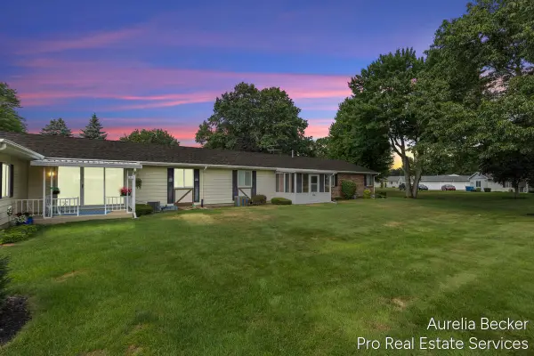 5812 Leisure South Drive Se, Grand Rapids, MI 49548