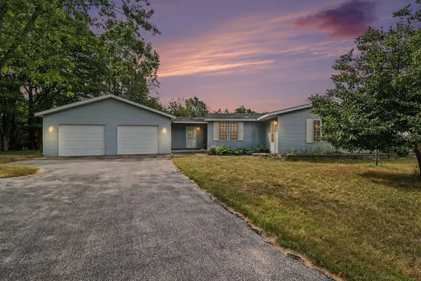 6809 W Deer Road, Mears, MI 49436