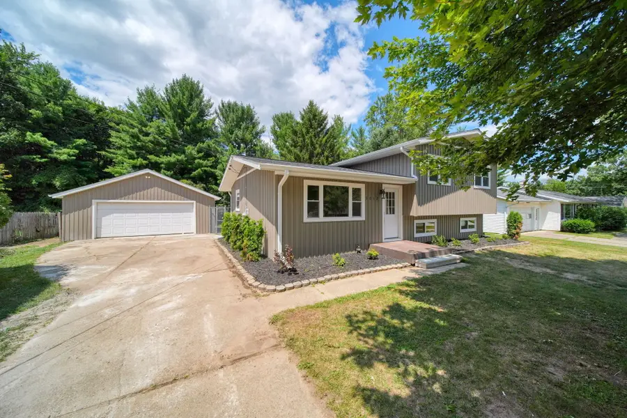 3012 John Glenn Drive, Jackson, MI 49201 - #3