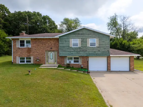 81611 White Oak Drive, Decatur, MI 49045
