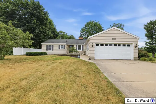 2888 4 Mile Road Nw, Grand Rapids, MI 49544