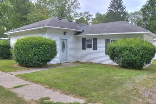 301 N New Street, Stanton, MI 48888
