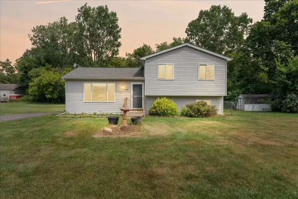 11534 Eaton Rapids Road, Springport, MI 49284