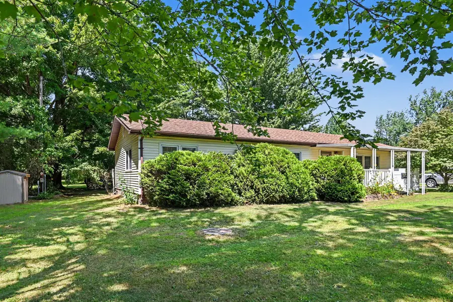 75620 16th Avenue, South Haven, MI 49090 - #3