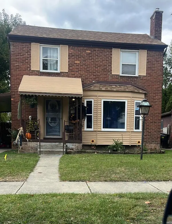 19721 Hartwell Street, Detroit, MI 48235