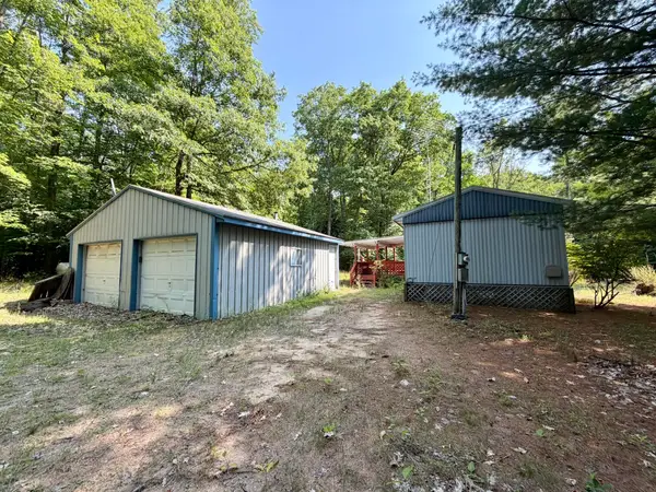4085 Leckrone Road, Brethren, MI 49619