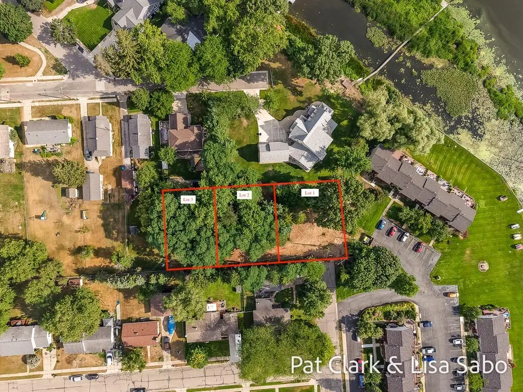 411 Gidley Circle, Grand Haven, MI 49417 - #1