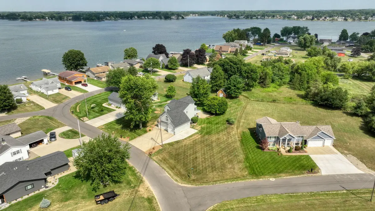 123 N Grand Pointe Drive, Brooklyn, MI 49230 - #1